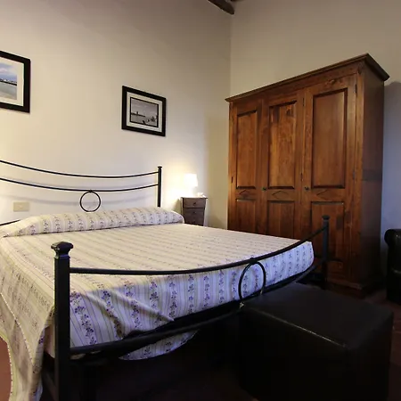Casa de Campo Tenuta Le Rocchette (Tuscany)